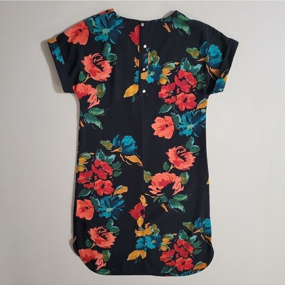 A New Day Floral Short Sleeve V-Neck Dress - Picture 16 of 16